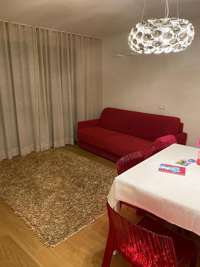 Casa Sciliar Centro Paese Pink Apartment Fiè Екстериор снимка